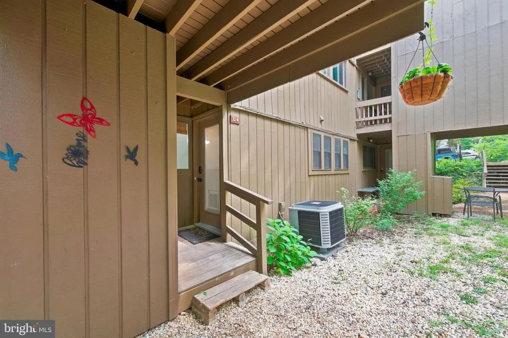 329 THE HILL RD #6A (L) Basye, VA 22810