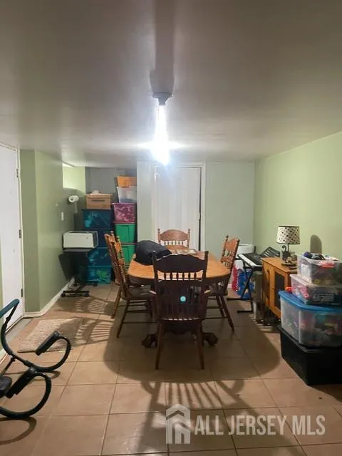 84 E Laurel Street E Port Reading, NJ 07064