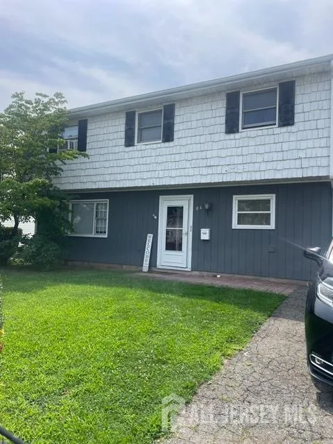 84 E Laurel Street E Port Reading, NJ 07064