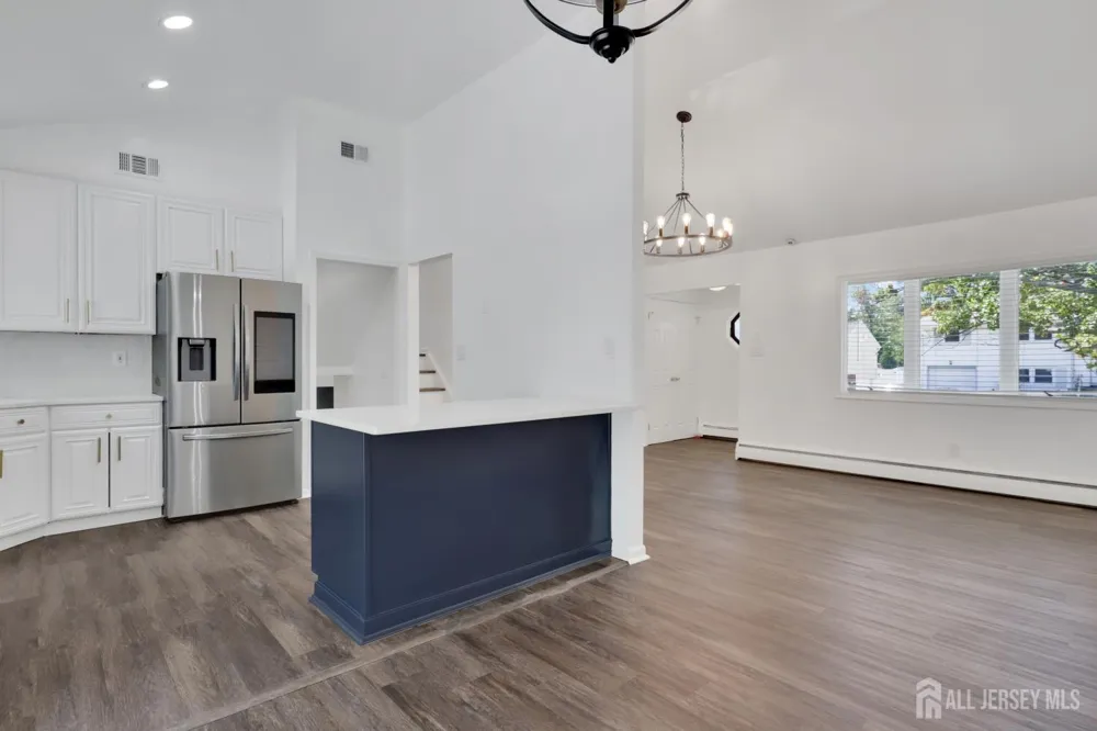 96 Tracy Drive Fords, NJ 08863