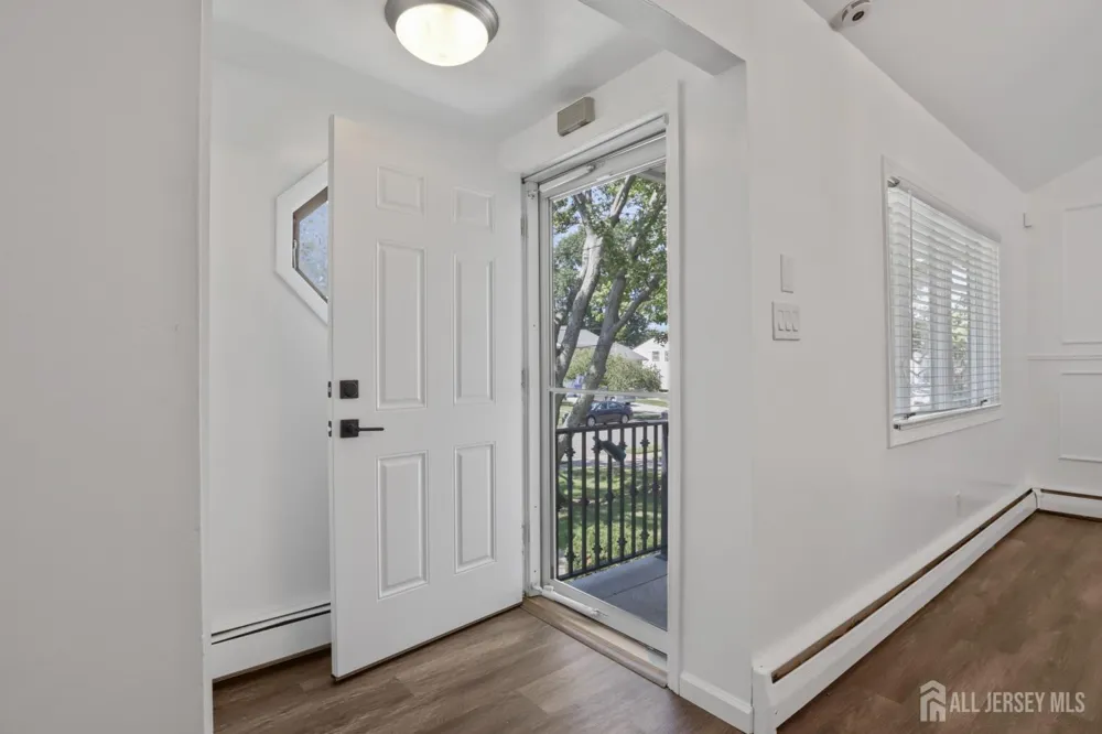 96 Tracy Drive Fords, NJ 08863