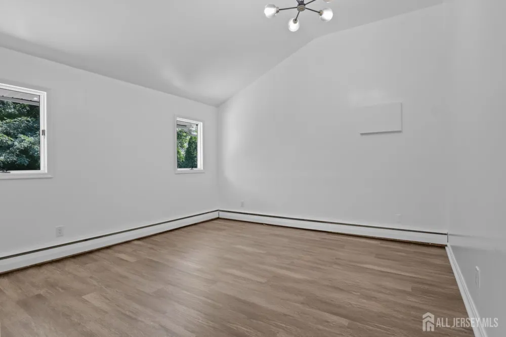 96 Tracy Drive Fords, NJ 08863