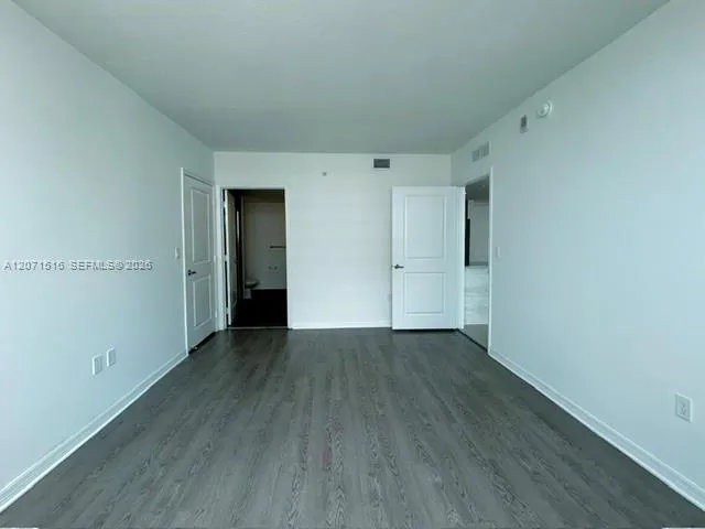 7525 E Treasure Dr #505 North Bay Village, FL 33141