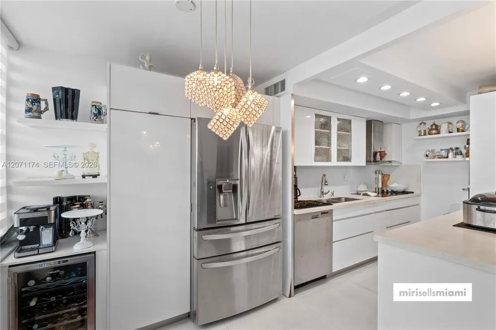 301 174th St #1901 Sunny Isles Beach, FL 33160