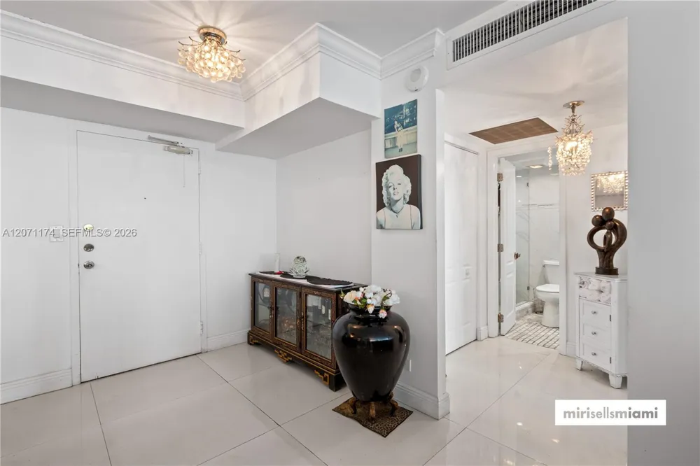 301 174th St #1901 Sunny Isles Beach, FL 33160