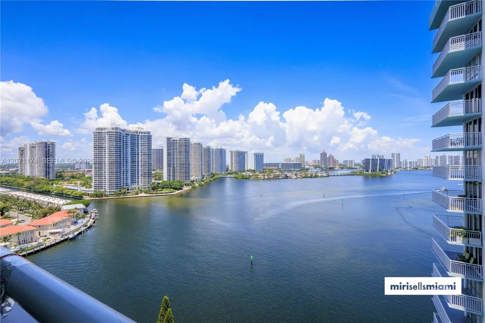 301 174th St #1901 Sunny Isles Beach, FL 33160