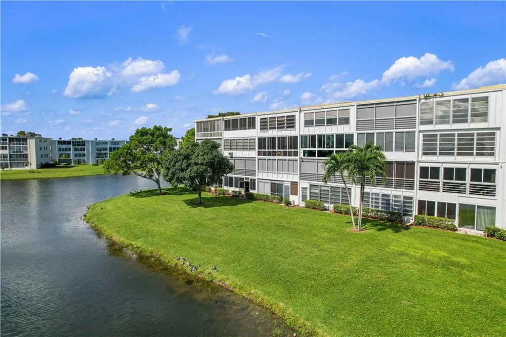 4037 HARWOOD D Deerfield Beach, FL 33442