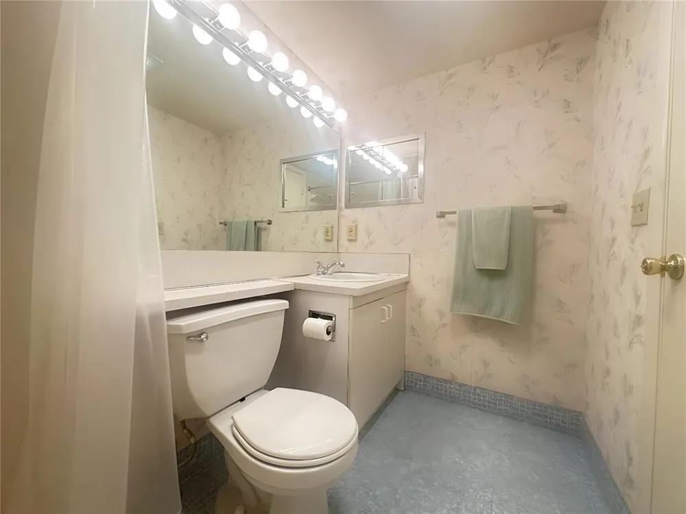 4037 HARWOOD D Deerfield Beach, FL 33442