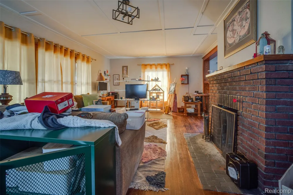 510 S Clinton Street Albion City, MI 49224