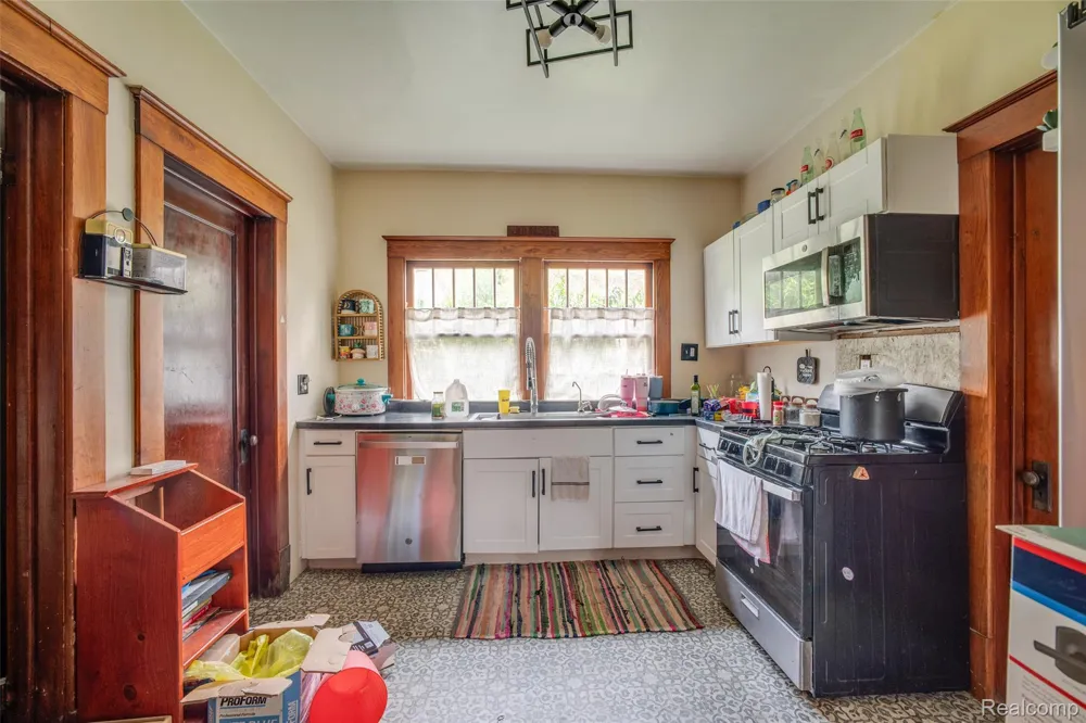 510 S Clinton Street Albion City, MI 49224