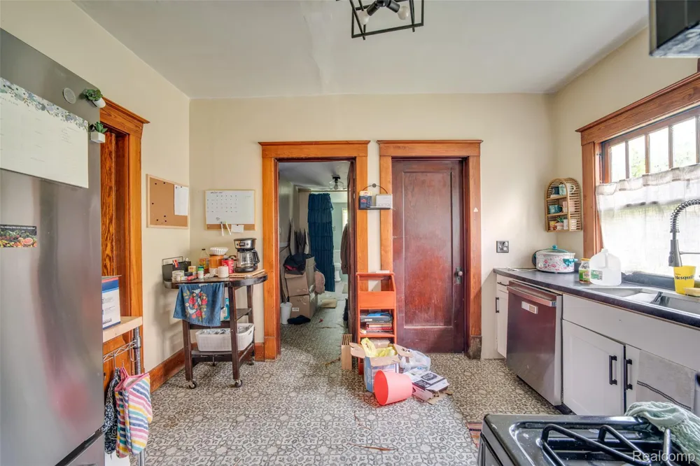 510 S Clinton Street Albion City, MI 49224
