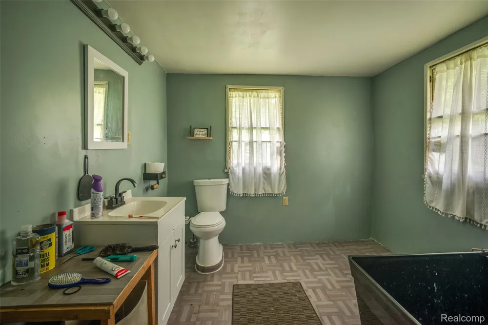 510 S Clinton Street Albion City, MI 49224