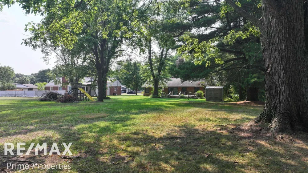 11394 Sunset Drive Vienna Charter Township, MI 48420