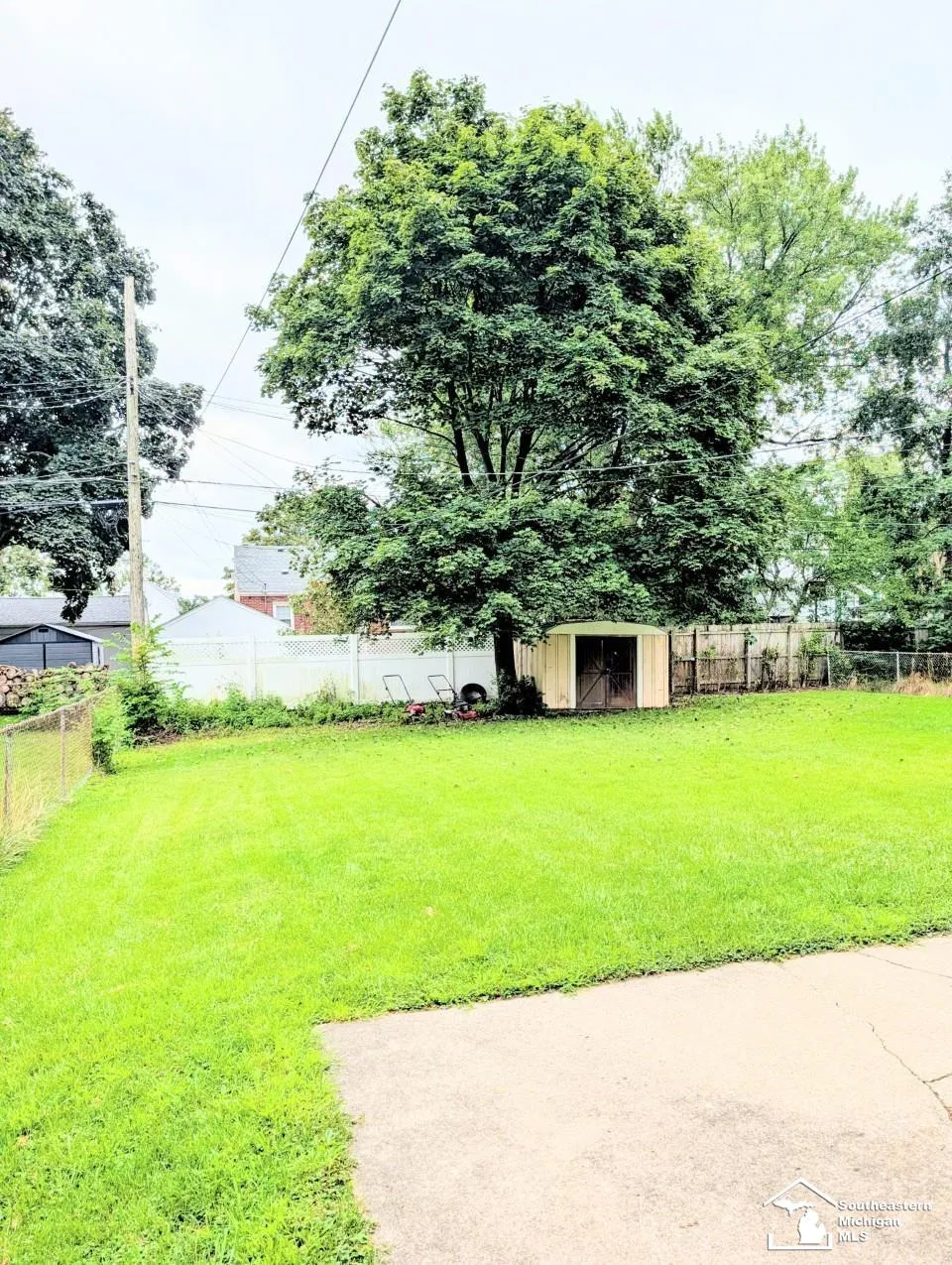 510 Maywood Avenue Monroe City, MI 48162