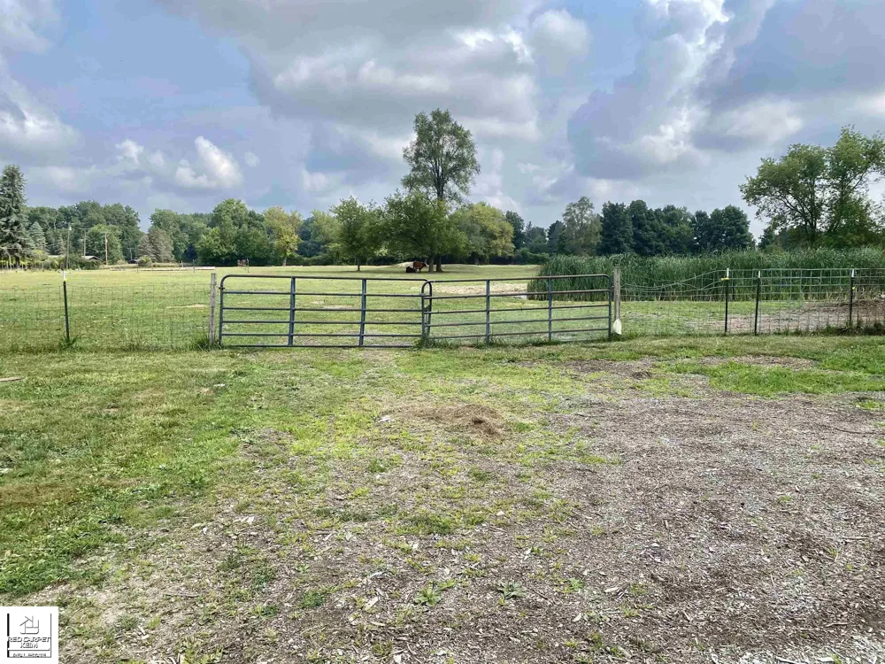1528 Slater Road Mayfield Township, MI 48446