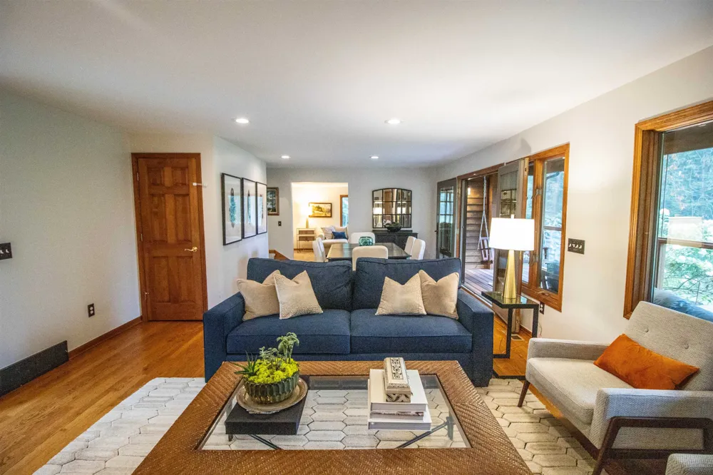13138 White Lake Road Tyrone Township, MI 48430