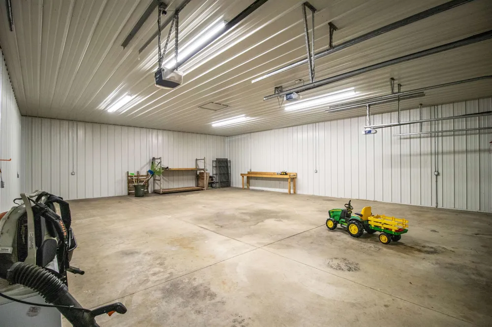 13138 White Lake Road Tyrone Township, MI 48430