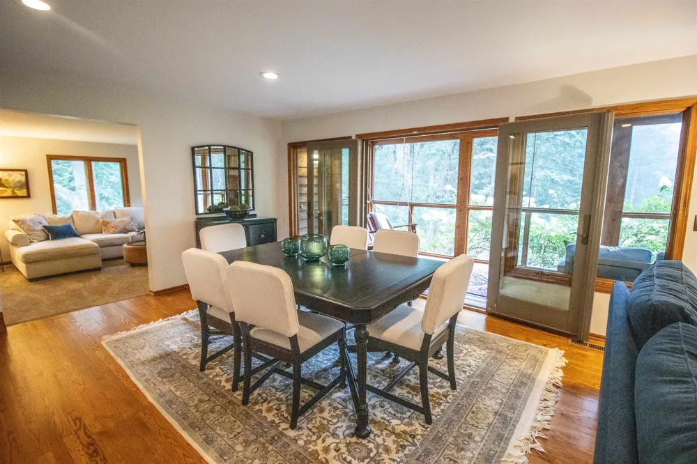 13138 White Lake Road Tyrone Township, MI 48430