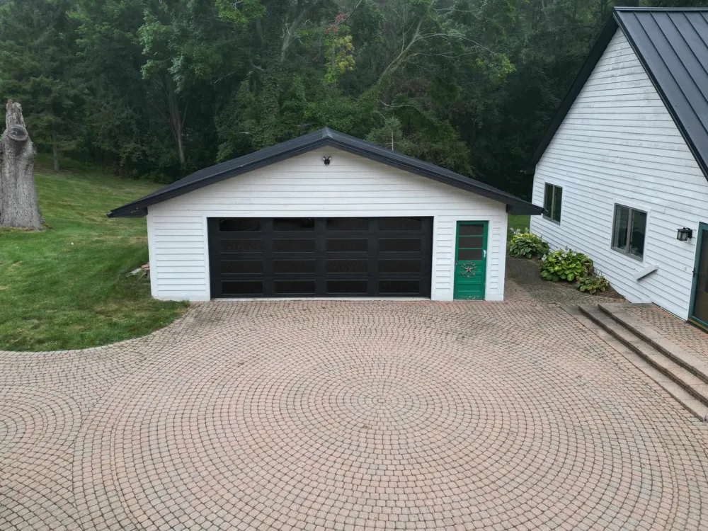 13138 White Lake Road Tyrone Township, MI 48430