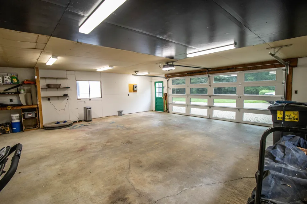 13138 White Lake Road Tyrone Township, MI 48430