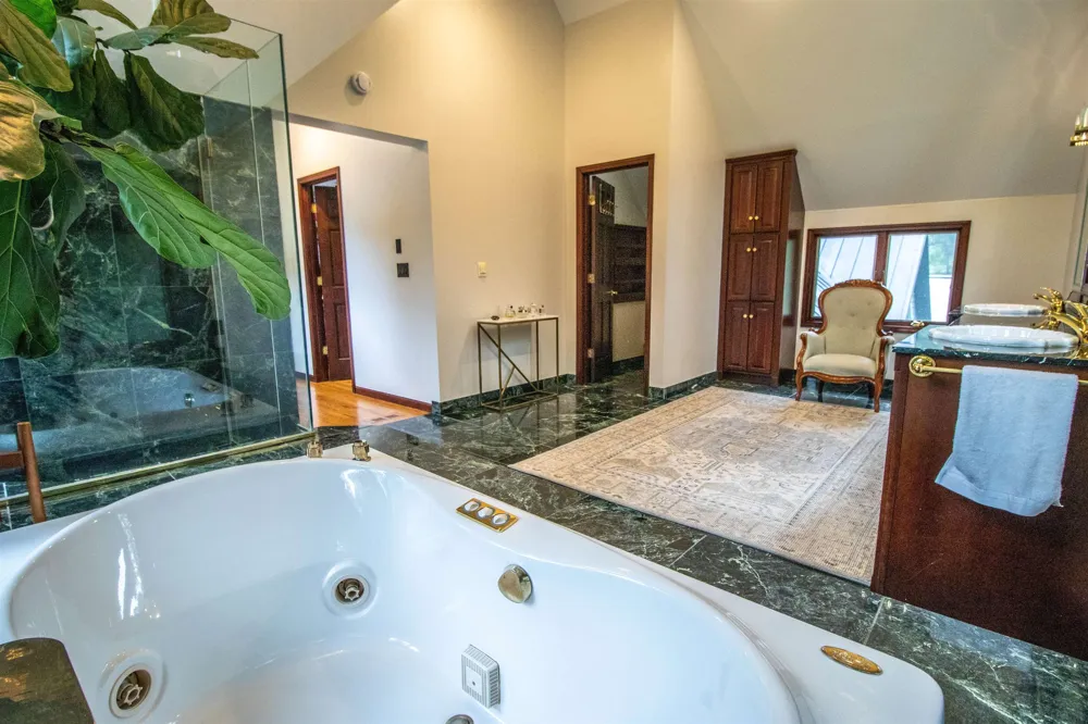 13138 White Lake Road Tyrone Township, MI 48430