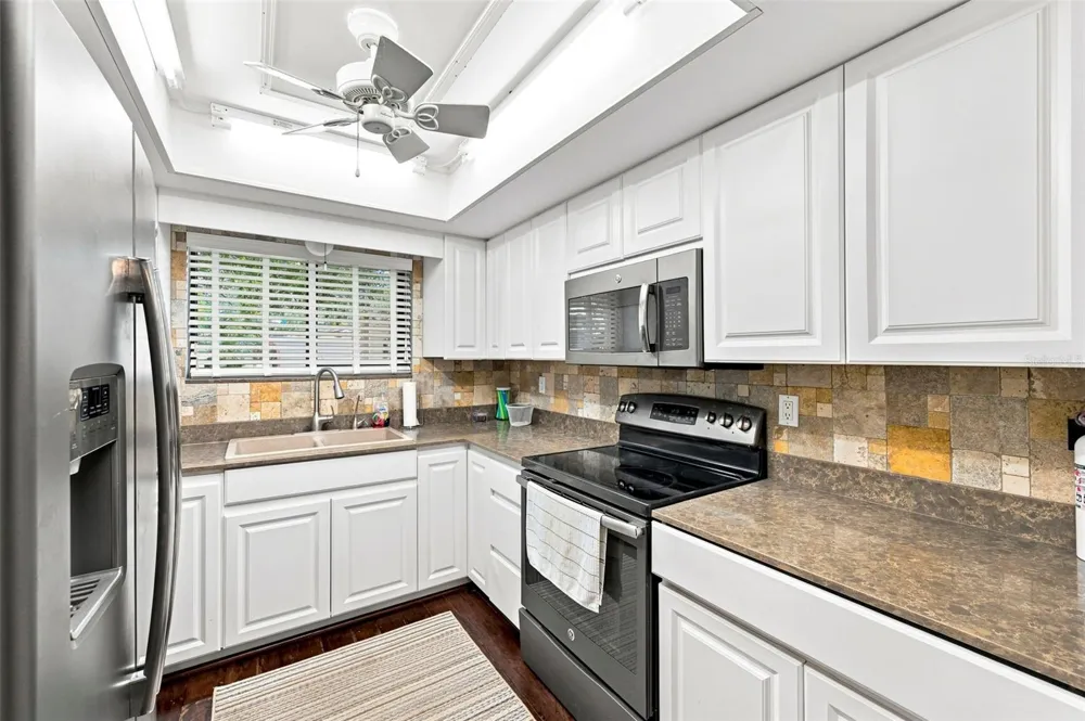 9683 86TH AVENUE Seminole, FL 33777