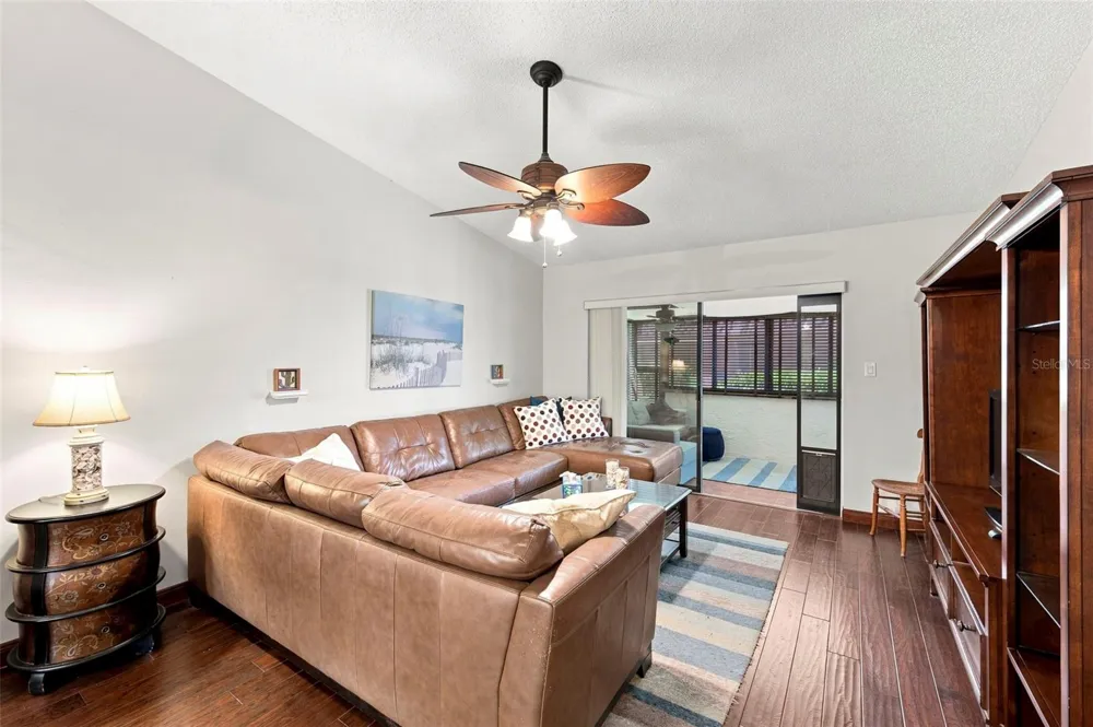 9683 86TH AVENUE Seminole, FL 33777