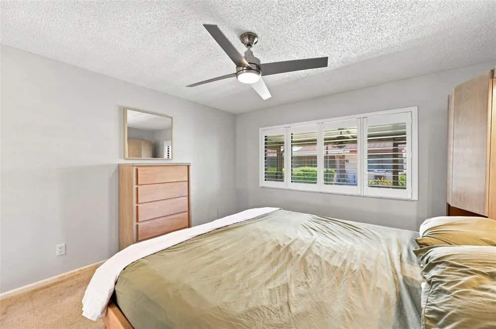 9683 86TH AVENUE Seminole, FL 33777