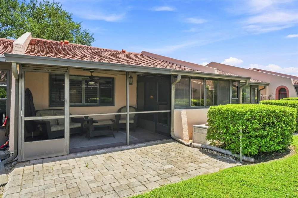 9683 86TH AVENUE Seminole, FL 33777