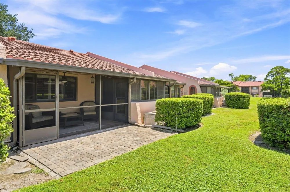 9683 86TH AVENUE Seminole, FL 33777