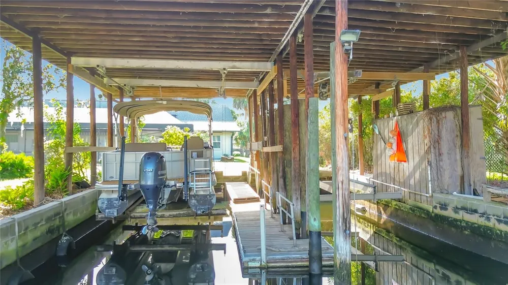 536 NW 9TH AVENUE Crystal River, FL 34428