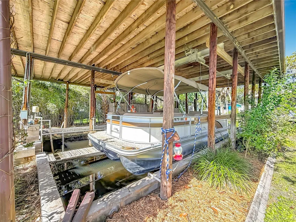 536 NW 9TH AVENUE Crystal River, FL 34428