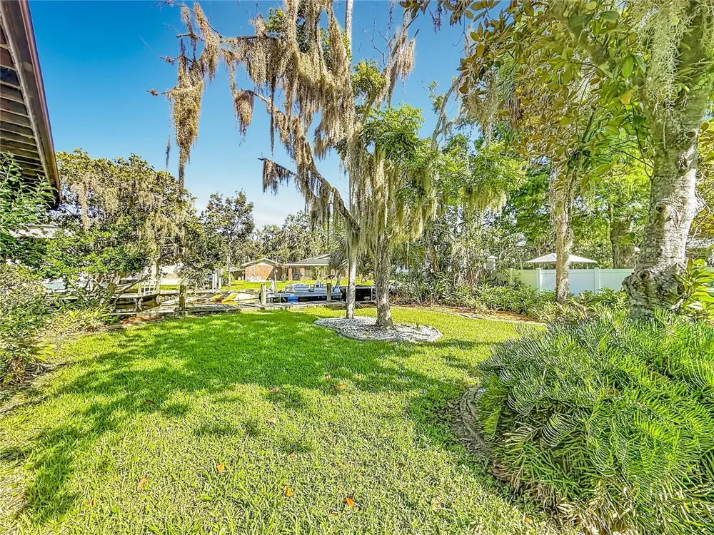 536 NW 9TH AVENUE Crystal River, FL 34428