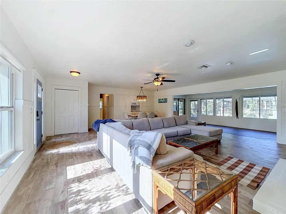 536 NW 9TH AVENUE Crystal River, FL 34428