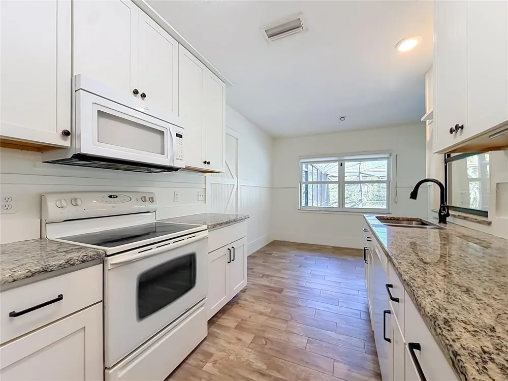 536 NW 9TH AVENUE Crystal River, FL 34428