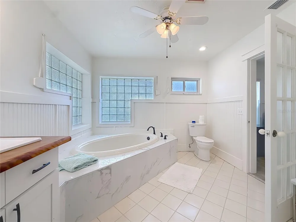 536 NW 9TH AVENUE Crystal River, FL 34428