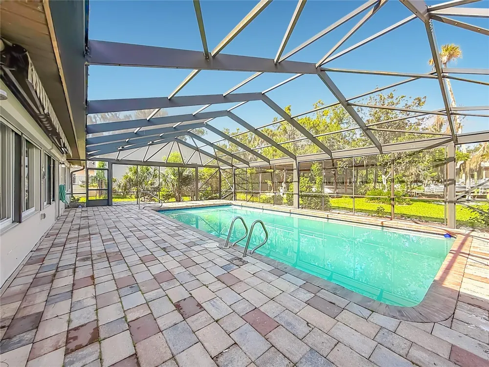 536 NW 9TH AVENUE Crystal River, FL 34428