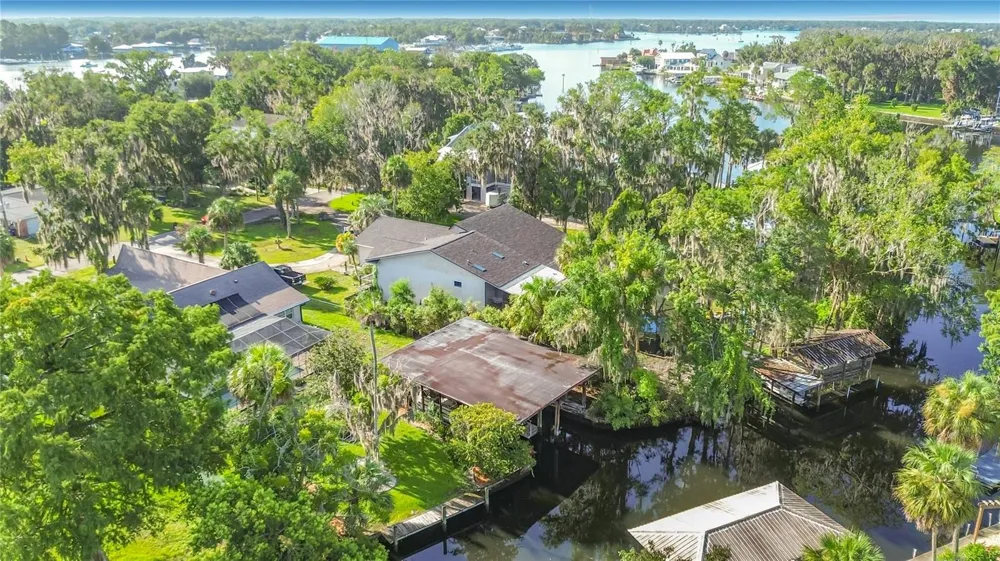536 NW 9TH AVENUE Crystal River, FL 34428