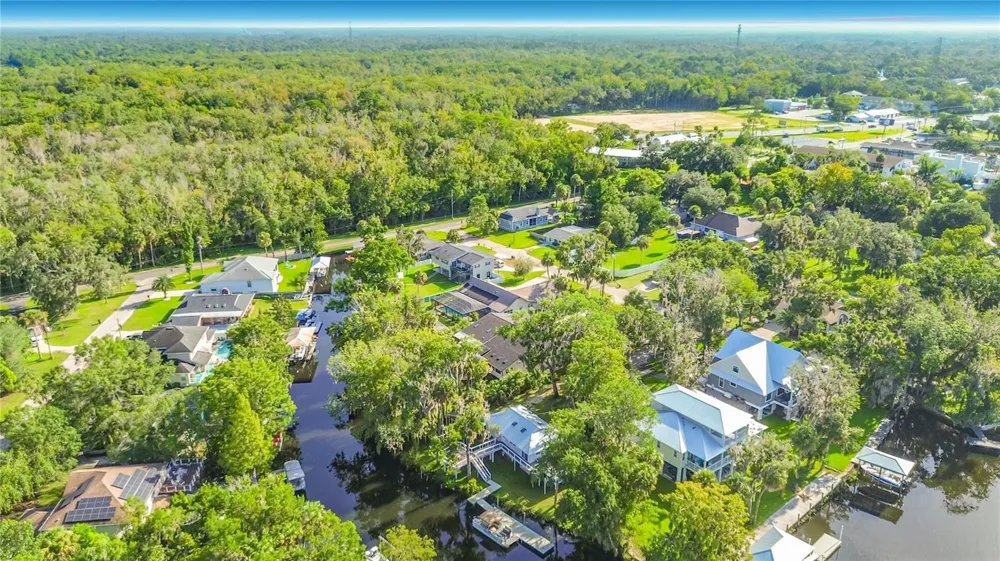 536 NW 9TH AVENUE Crystal River, FL 34428