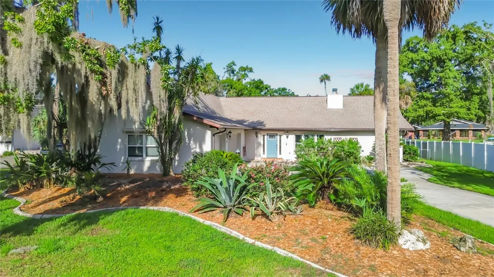 536 NW 9TH AVENUE Crystal River, FL 34428