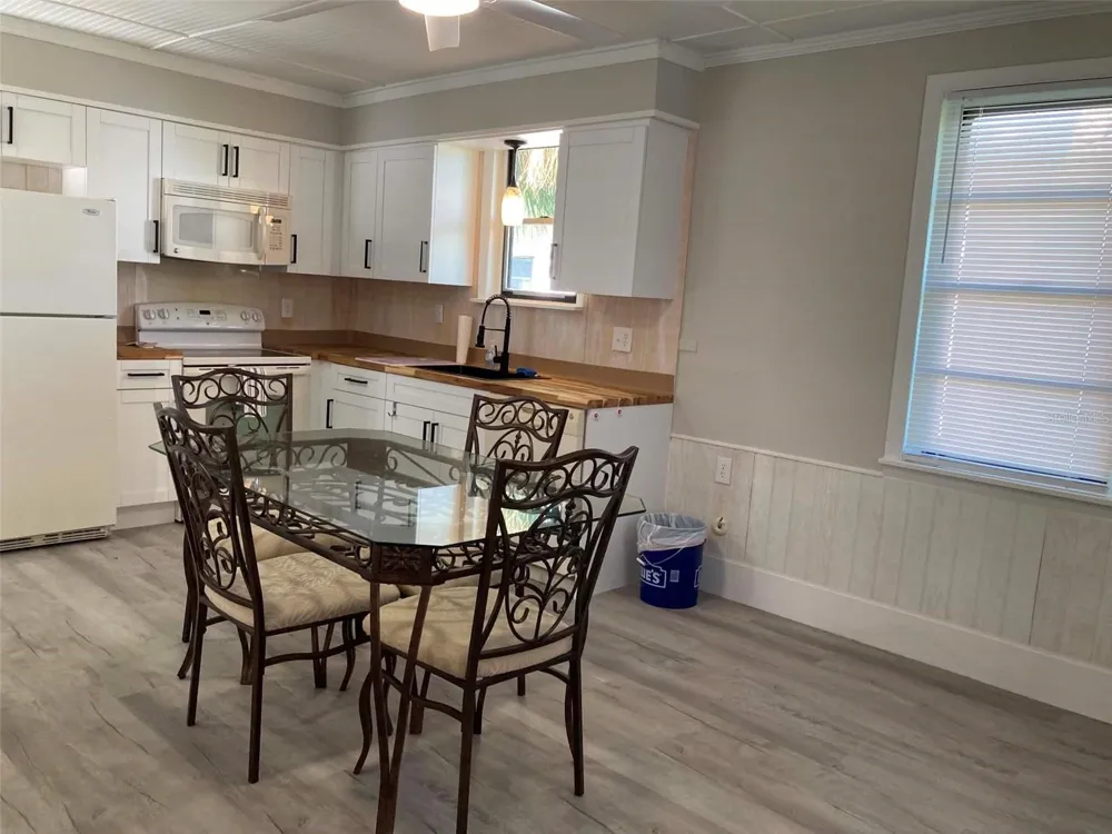 31 W OAKWOOD STREET #2 Tarpon Springs, FL 34689