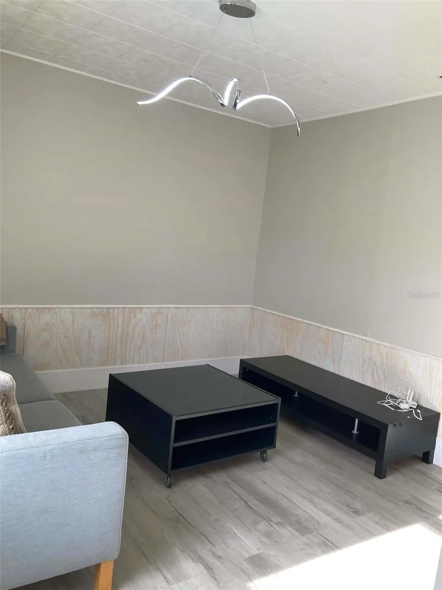 31 W OAKWOOD STREET #2 Tarpon Springs, FL 34689