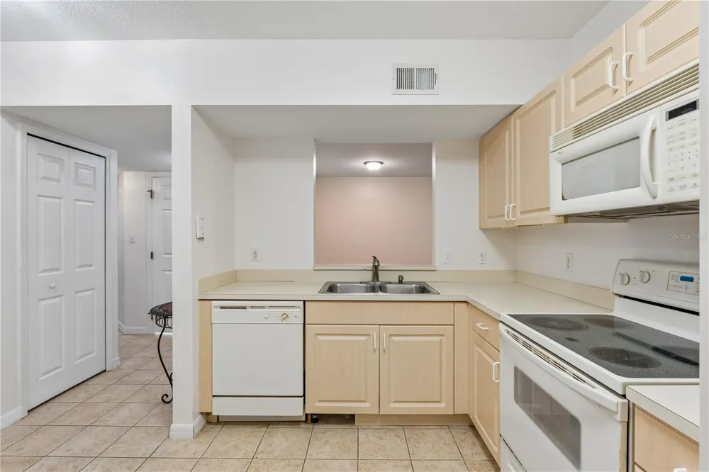 522 VILLA DEL SOL CIRCLE #101 Orlando, FL 32824