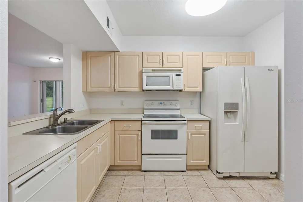 522 VILLA DEL SOL CIRCLE #101 Orlando, FL 32824