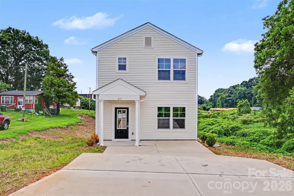 211 E 8th Avenue Gastonia, NC 28054