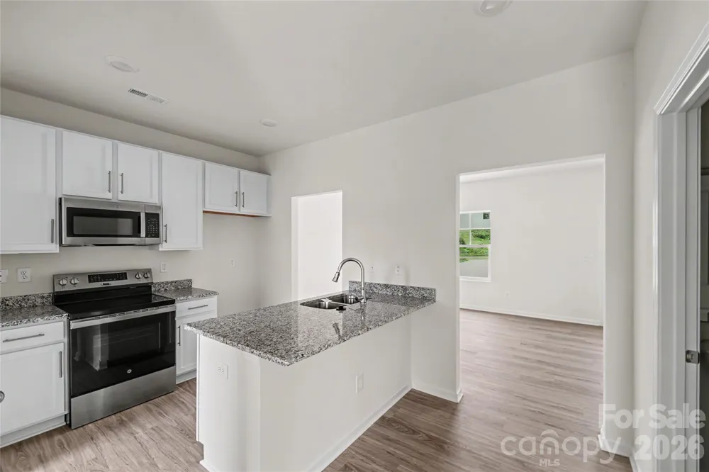 211 E 8th Avenue Gastonia, NC 28054