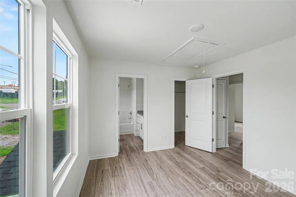 211 E 8th Avenue Gastonia, NC 28054