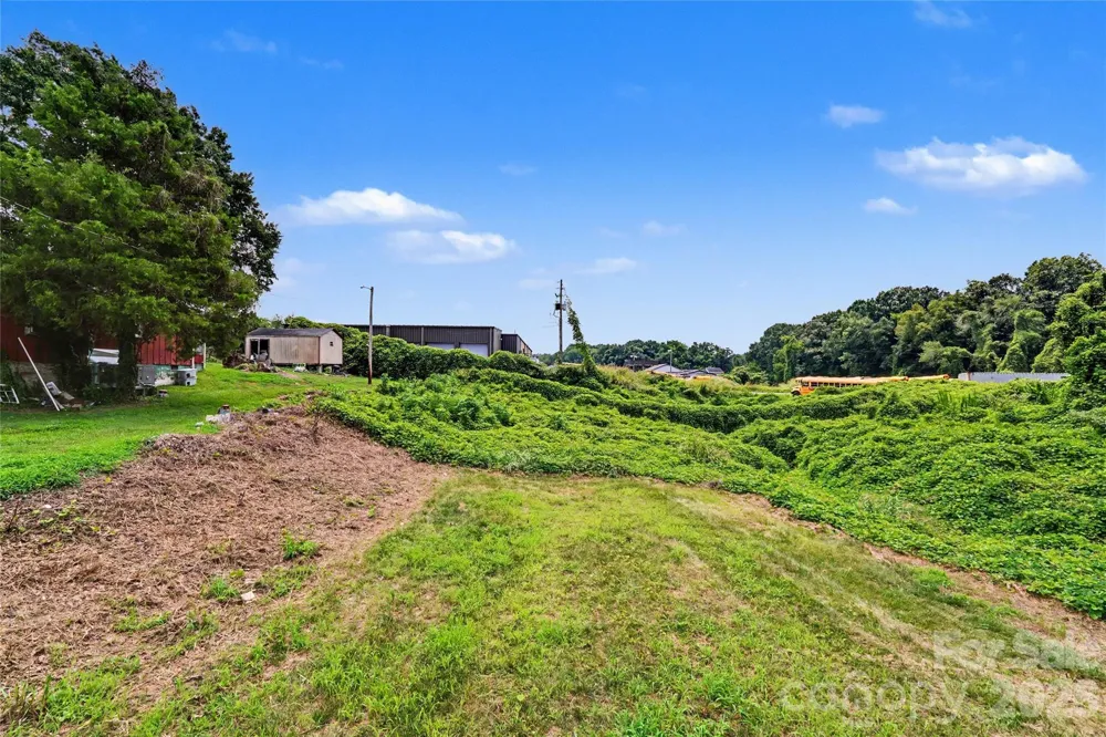 211 E 8th Avenue Gastonia, NC 28054