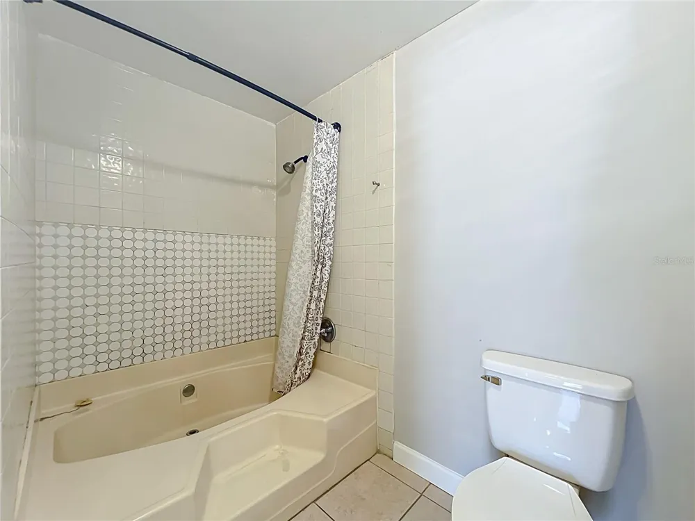 4370 WHITE PINE AVENUE #2 Orlando, FL 32811