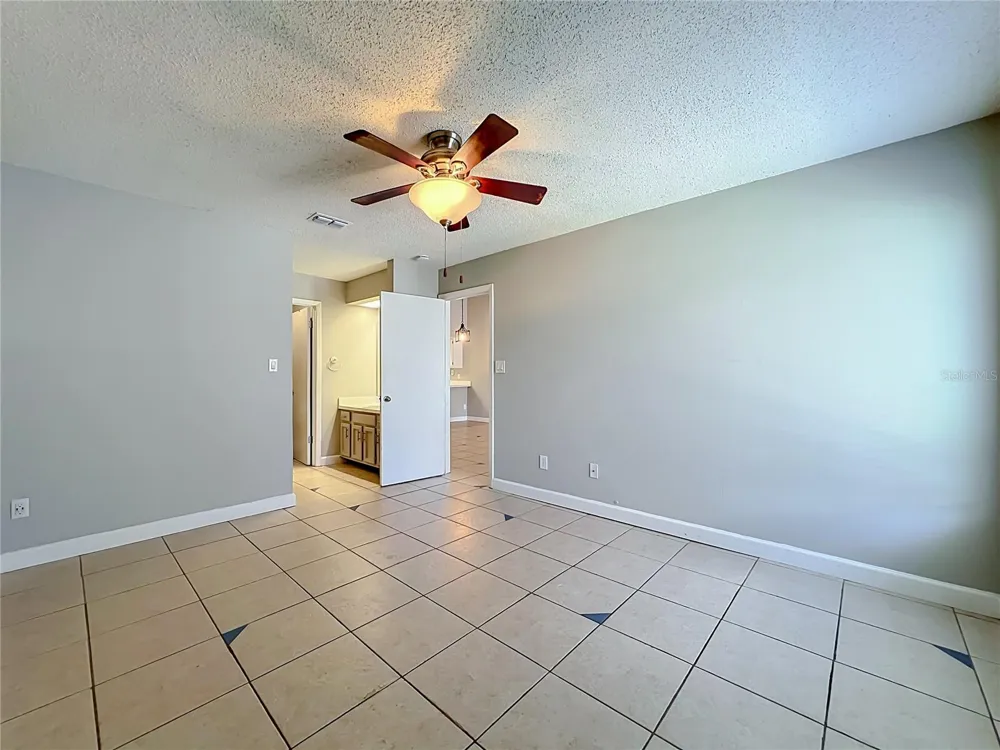 4370 WHITE PINE AVENUE #2 Orlando, FL 32811
